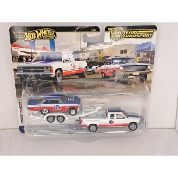 Hot Wheels 1:64 Chevrolet Silverado 3500 1988 and Chevrolet Nova 1963 on a Trailer